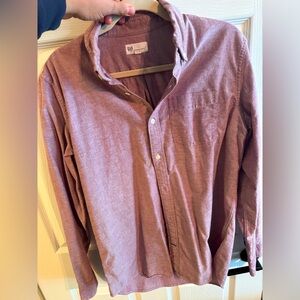 Gap causal button down